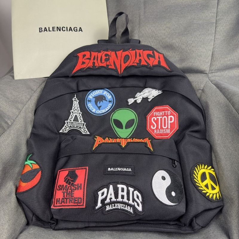 Ba*len*cia*ga backpacks
